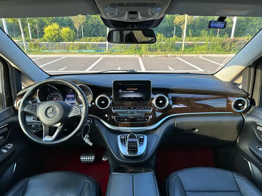 Mercedes-Benz V-Class 2018 — фото 6