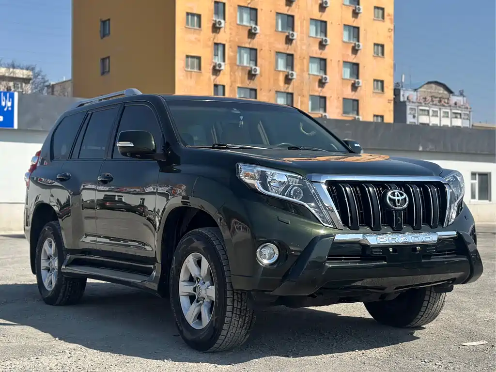 Toyota Prado 2015 — фото 3