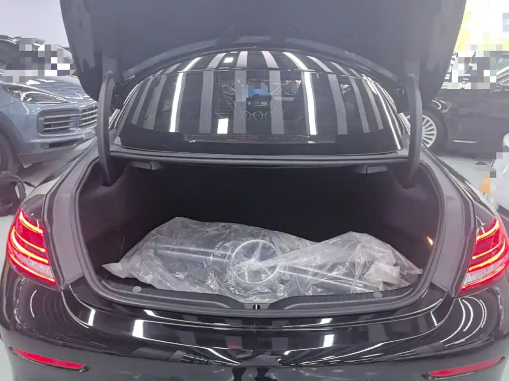 Mercedes-Benz C-Class AMG 2022 — фото 19