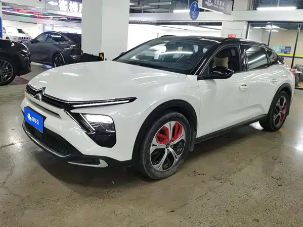 Citroën Versailles C5 X 2021