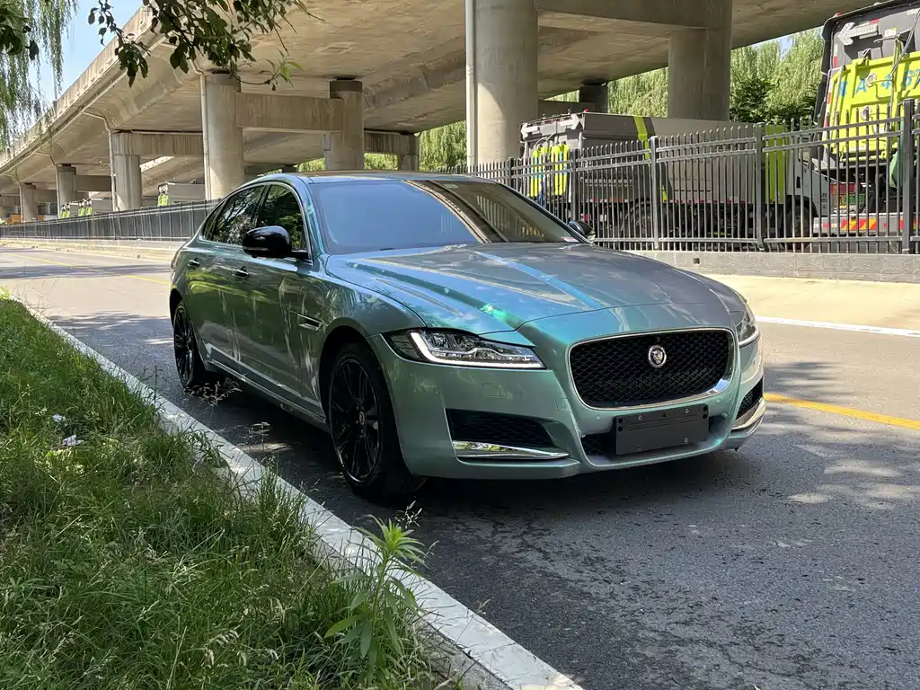 Jaguar XFL 2019 — фото 3