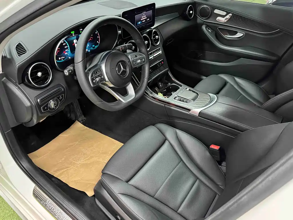 Mercedes-Benz C-Class 2020 — фото 7