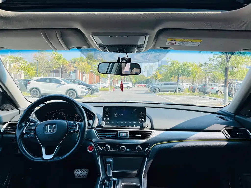 Honda Accord 2020 — фото 15