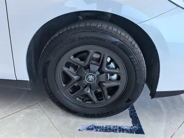 BYD Qin PLUS 2025
