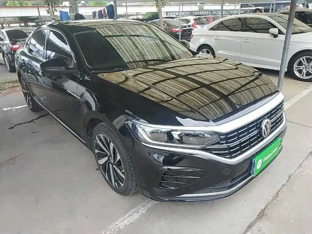 Volkswagen Passat 2022