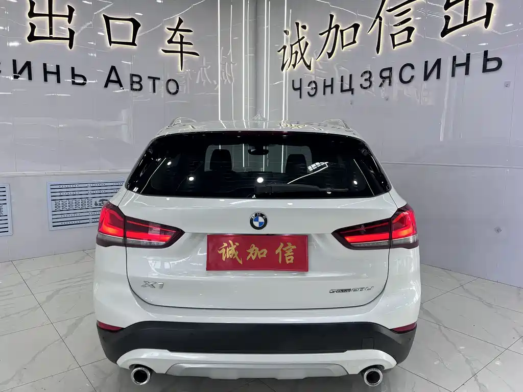 BMW X1 2022 — фото 5