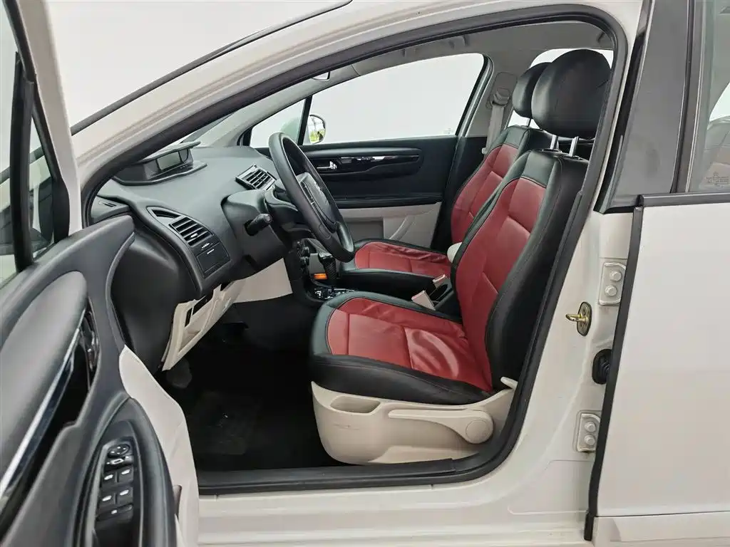 Citroen C-Quatre 2015 — фото 10