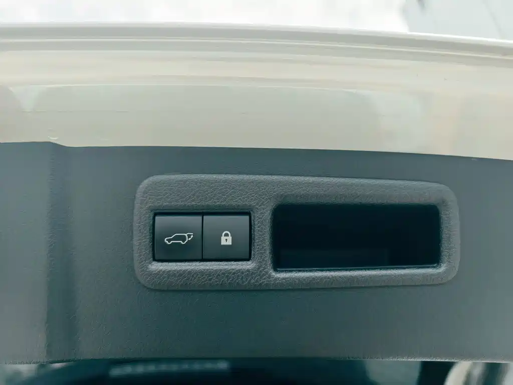 Lexus NX 2021 — фото 20