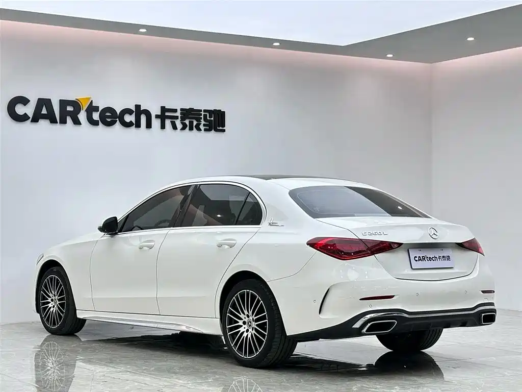 Mercedes-Benz C-Class 2025