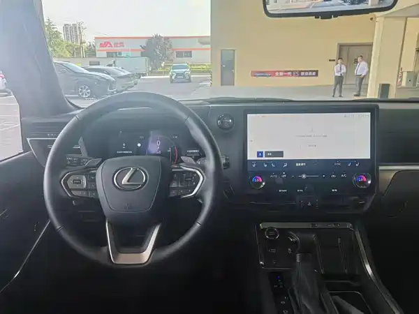 Lexus GX 2025