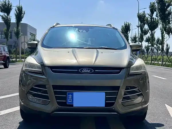 Ford Kuga 2014