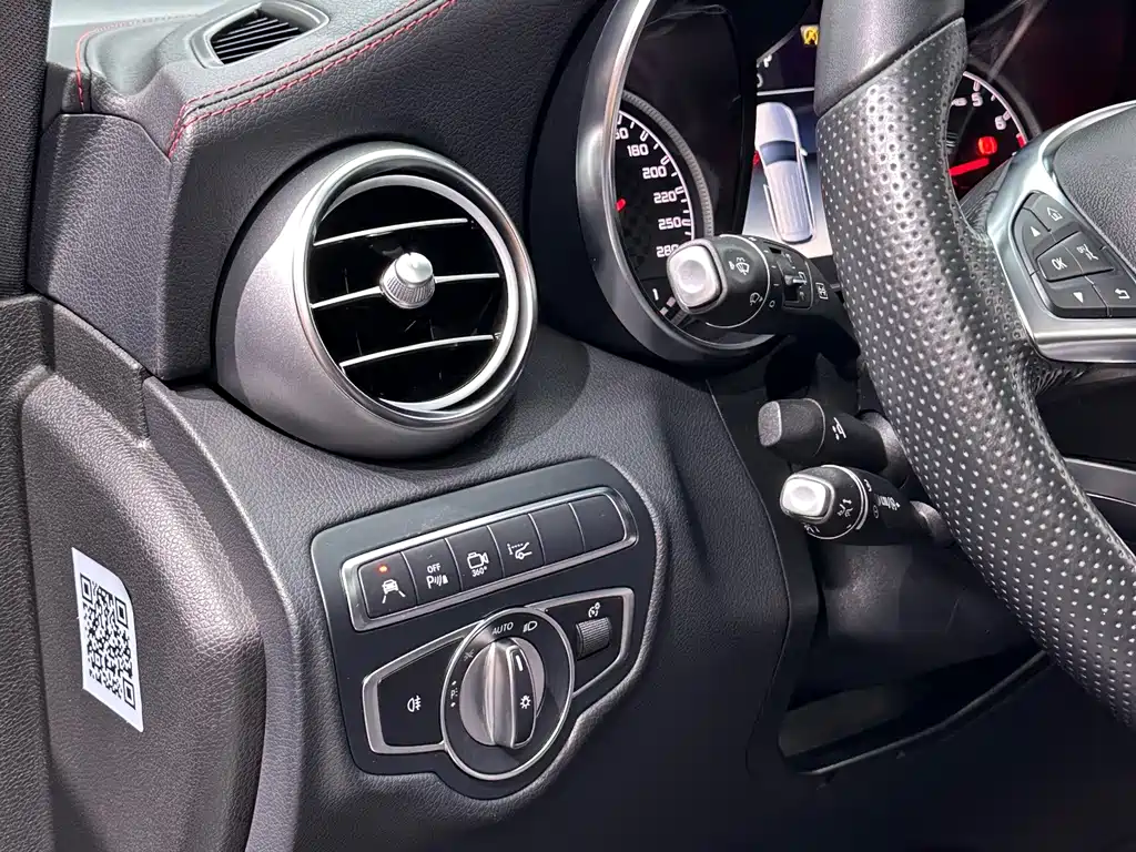 Mercedes-Benz GLC AMG 2018 — фото 11