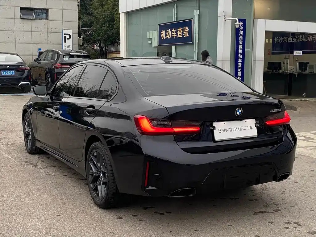 BMW 3 Series 2025