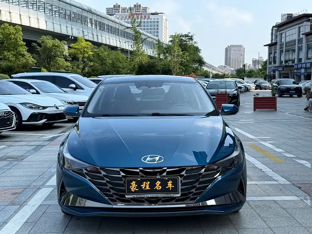 Hyundai Elantra 2021
