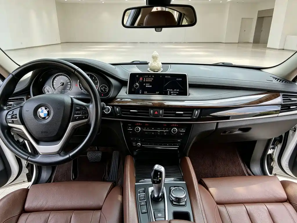BMW X6 2016 — фото 9