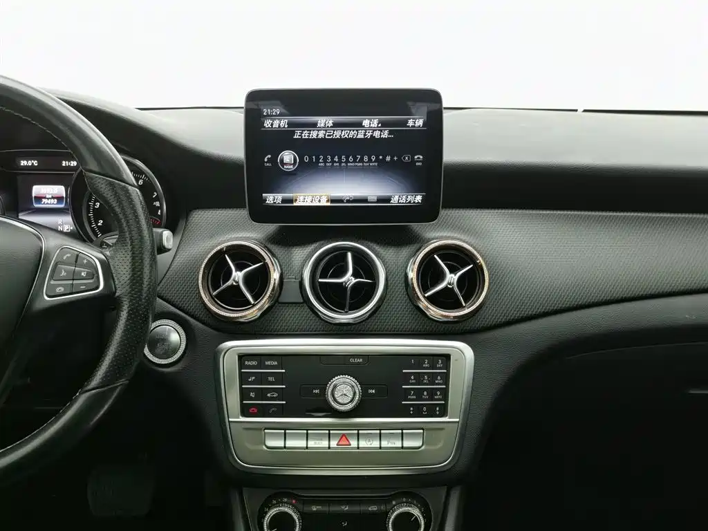Mercedes-Benz GLA 2019 — фото 12