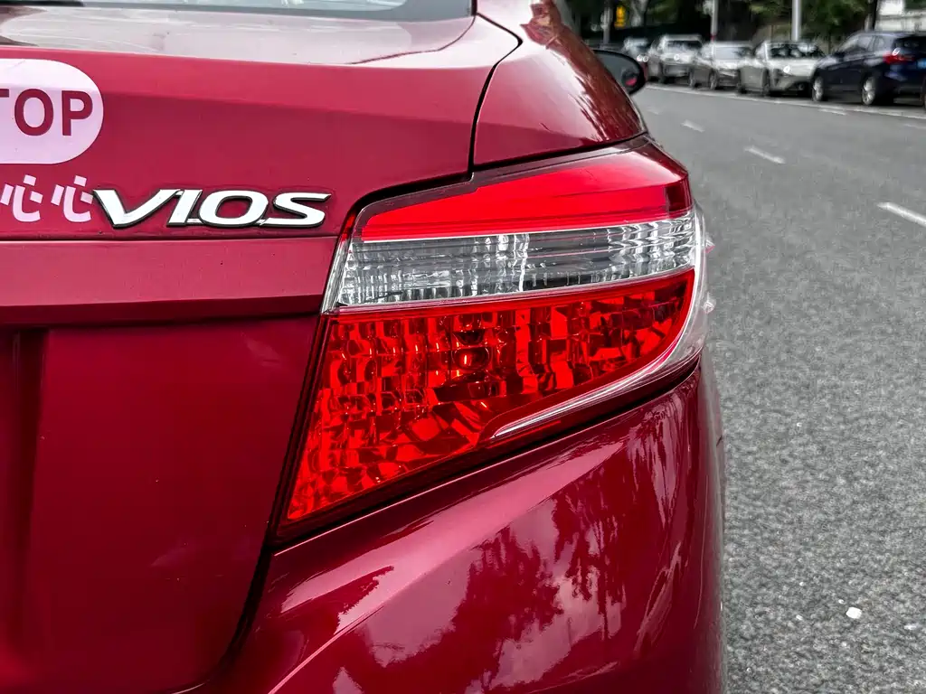 Toyota Vios 2014 — фото 9