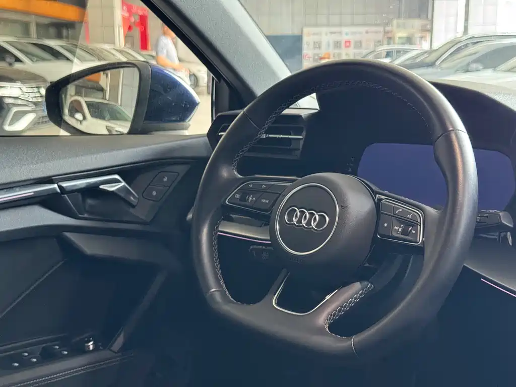 Audi A3 2022 — фото 13