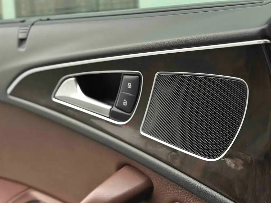 Audi A6L 2014 — фото 14