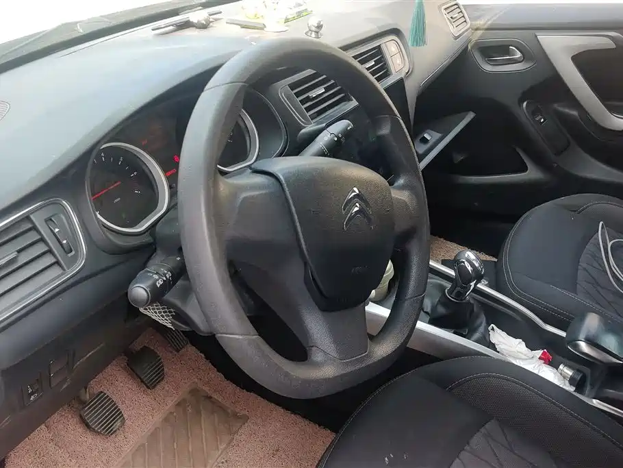 Citroen C3-XR 2015 — фото 15
