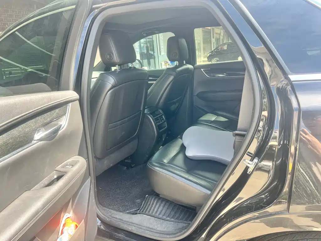 Cadillac XT5 2020 — фото 3