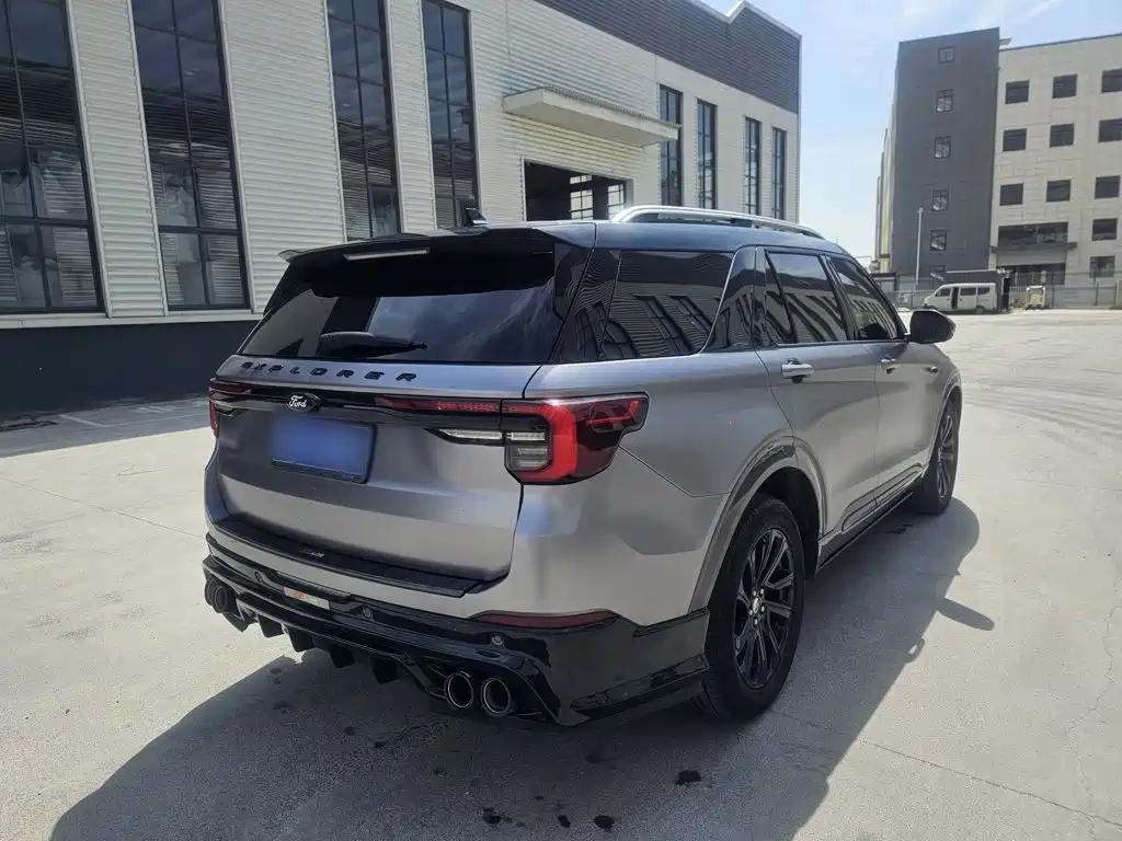 Ford Explorer 2024 — фото 10