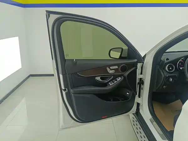 Mercedes-Benz GLC 2020