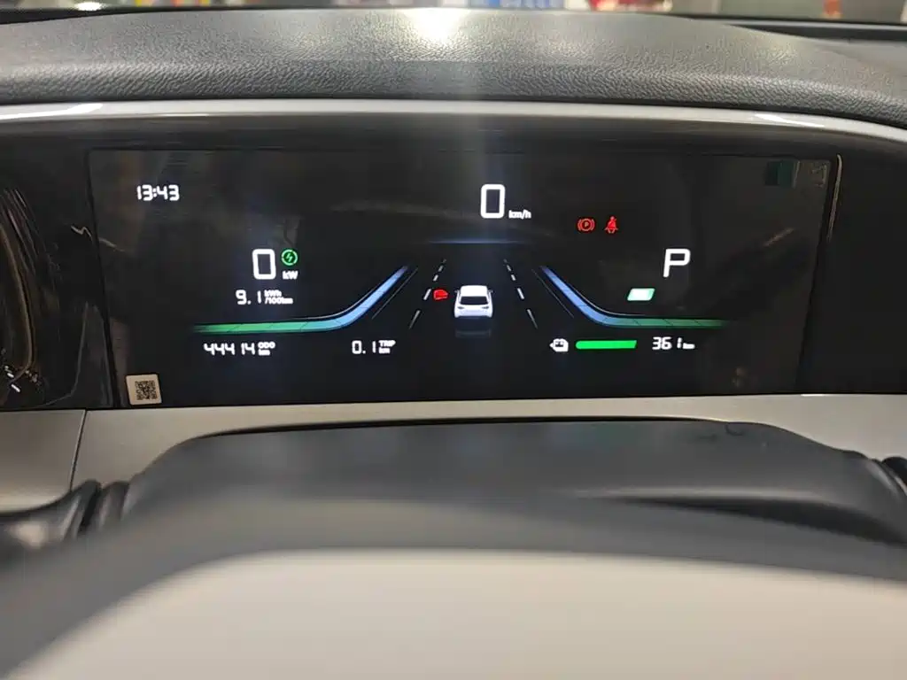 Geely Galaxy Starwish 2025 — фото 12