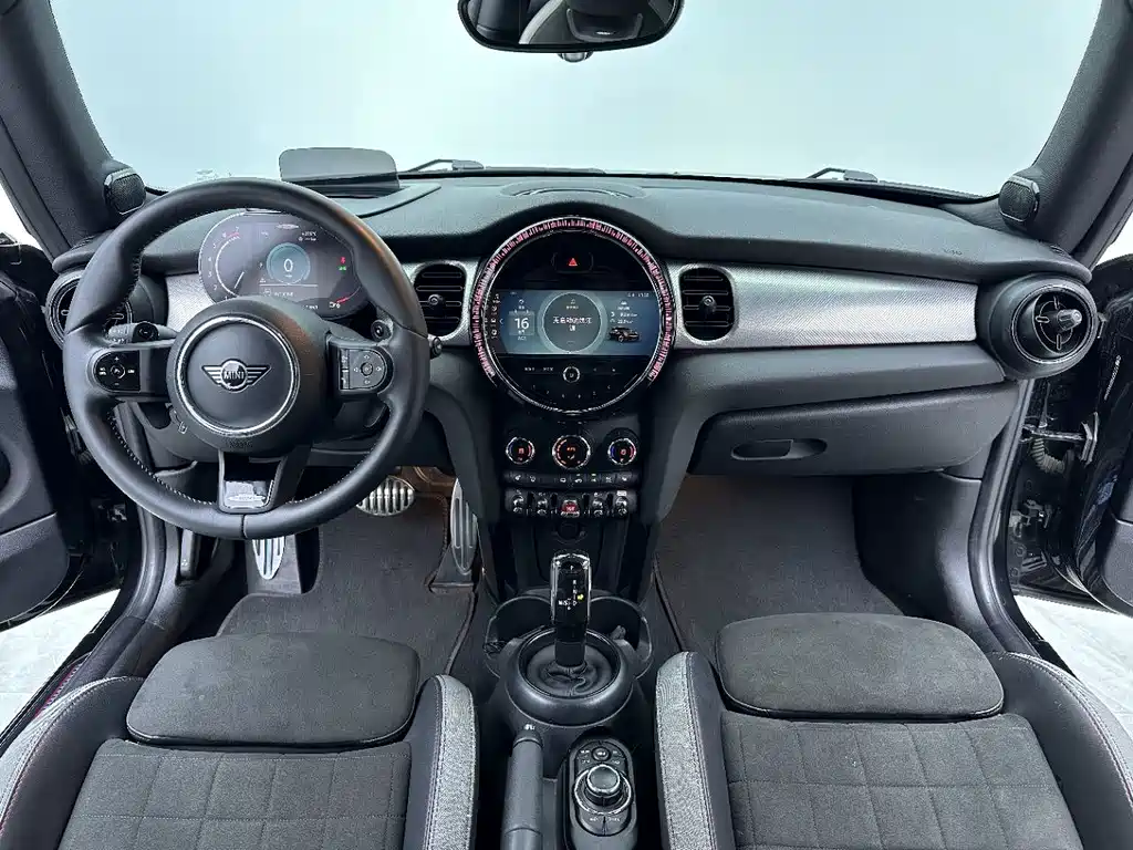 MINI JCW 2022 — фото 10