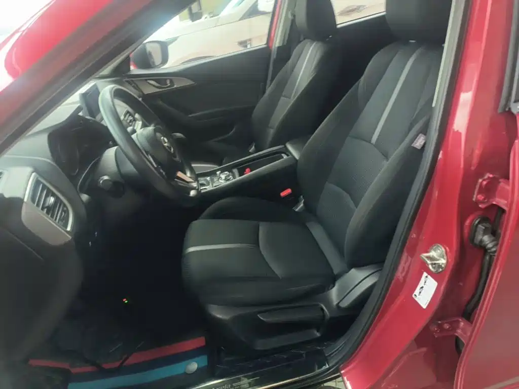 Mazda 3 Angkesela 2018 — фото 15