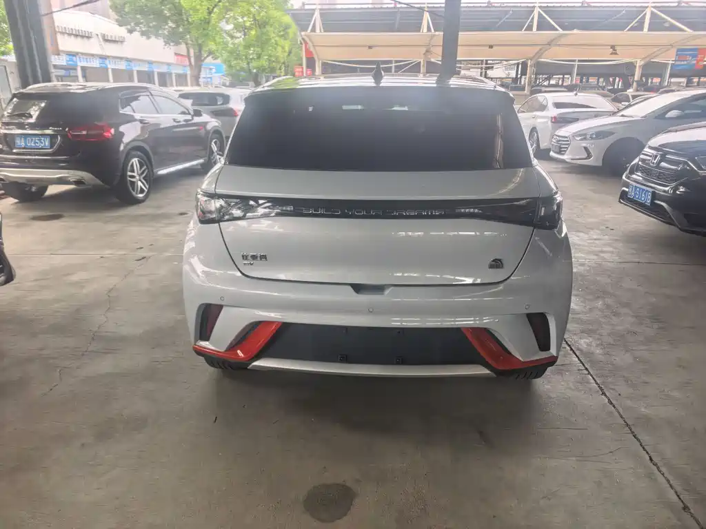 BYD Dolphin 2022 — фото 10