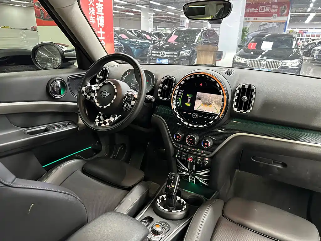MINI Countryman 2021 — фото 13