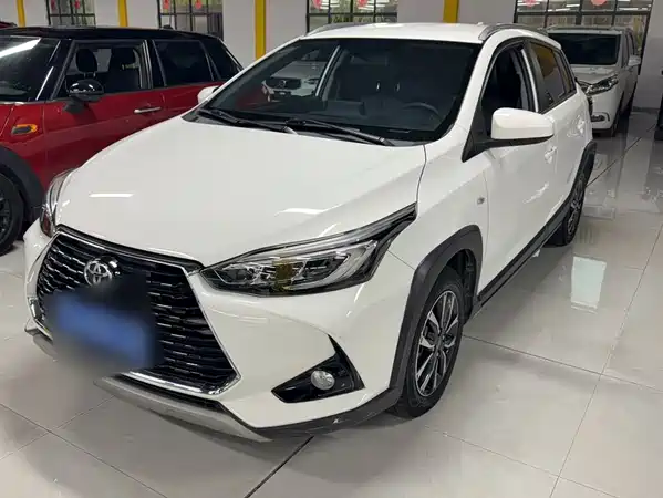 Toyota Yaris L 2022