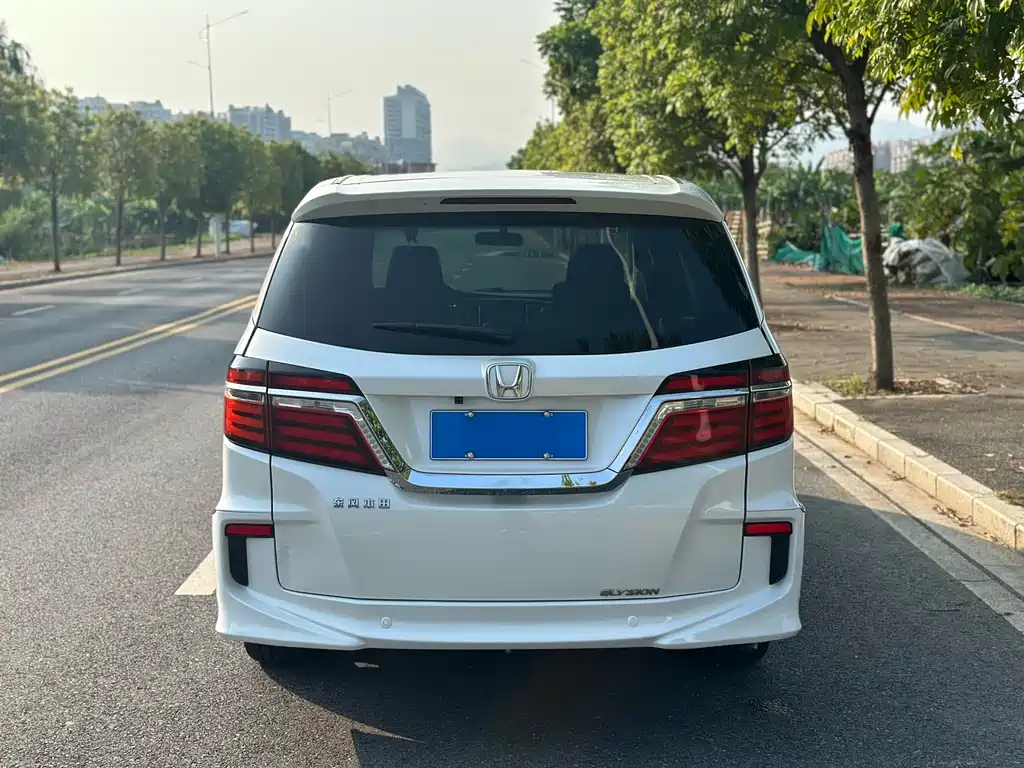 Honda Elysion 2019 — фото 12