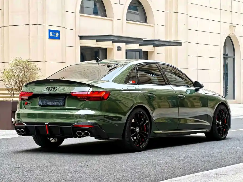 Audi S4 2024