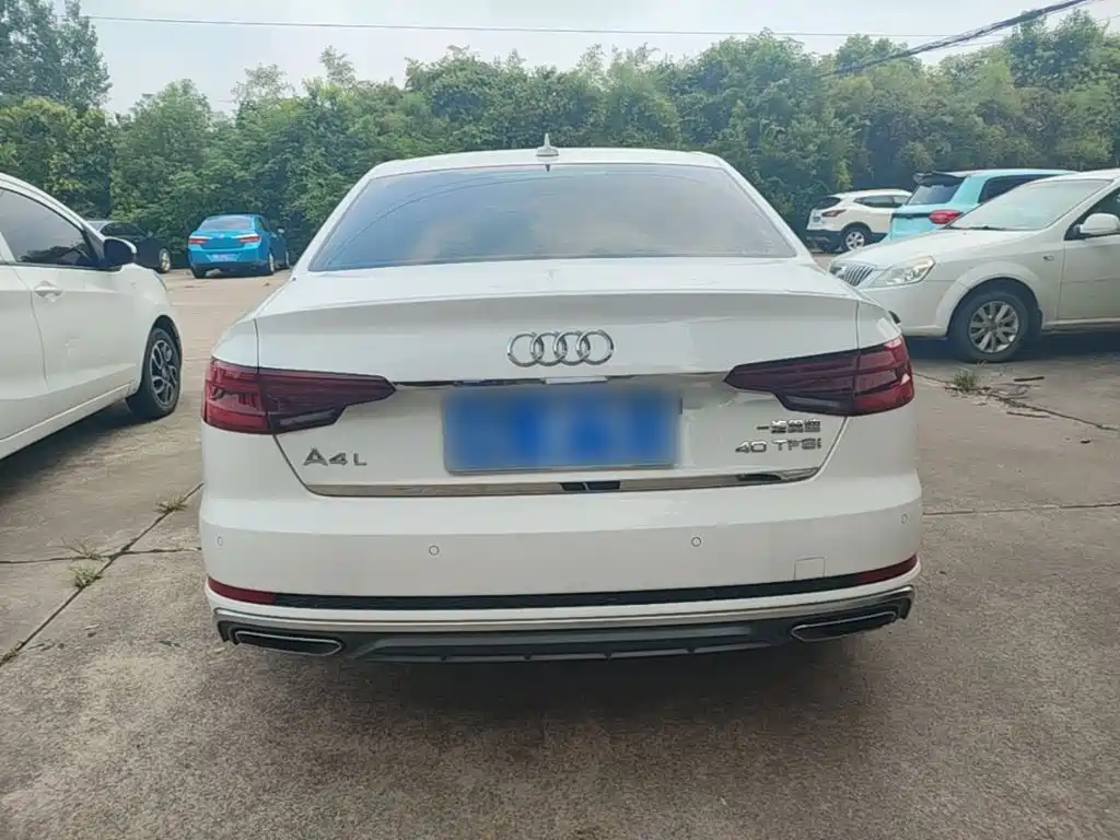 Audi A4L 2019