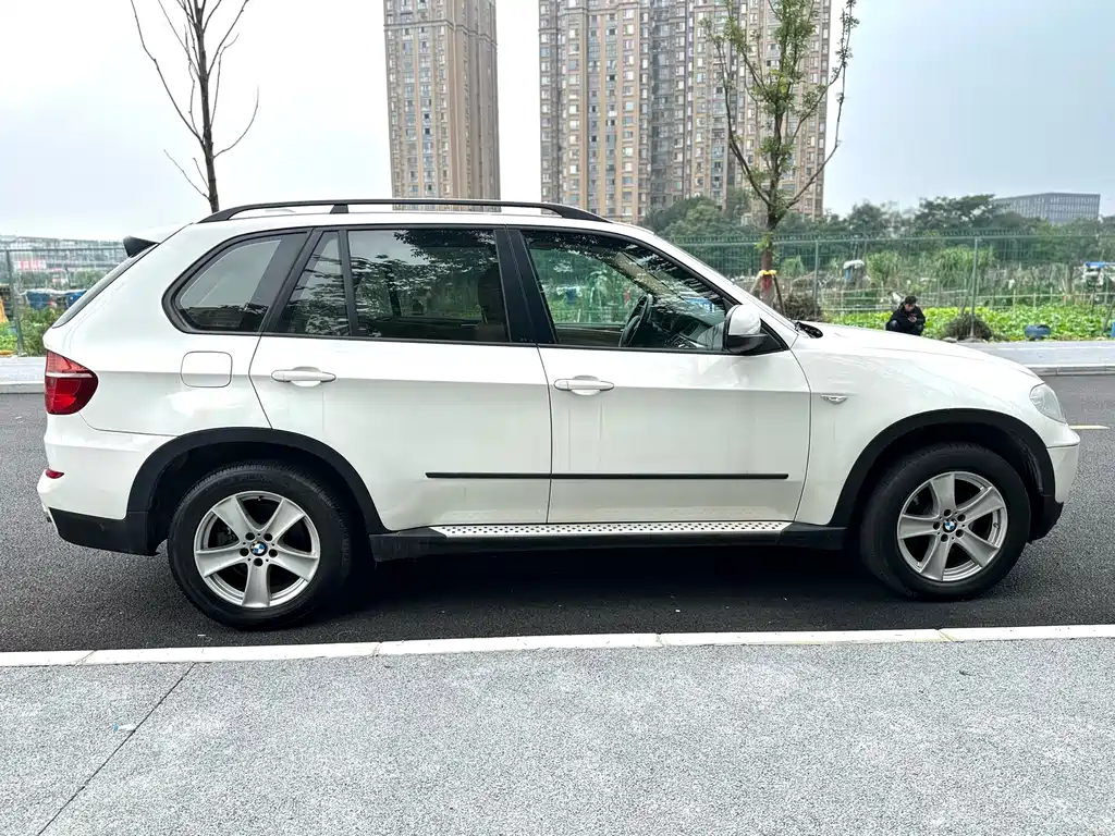 BMW X5 2011