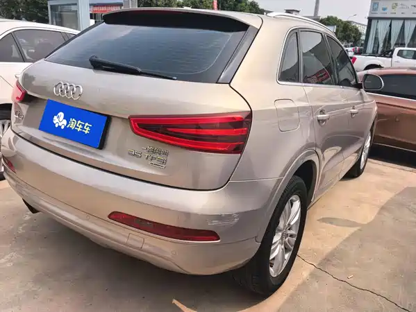 Audi Q3 2015