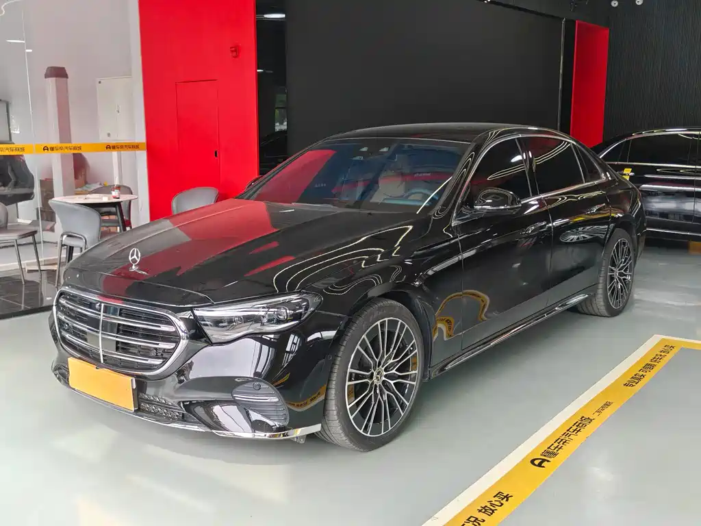 Mercedes-Benz E-Class 2025