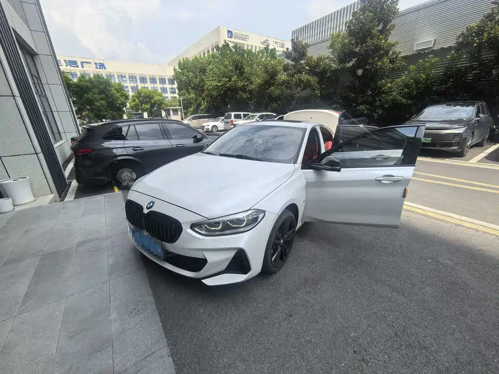 BMW 1 Series 2022