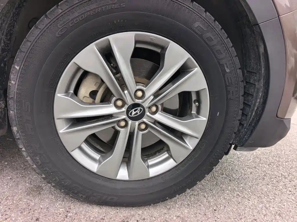 Hyundai Santa Fe 2015 — фото 19