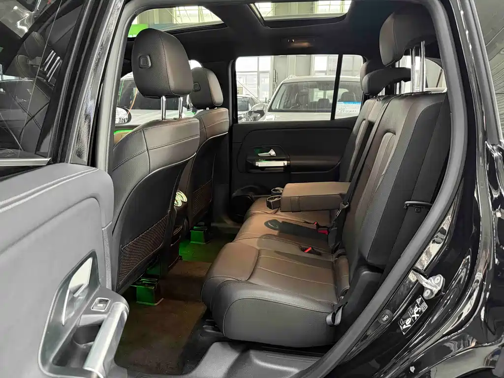 Mercedes-Benz GLB 2020 — фото 15