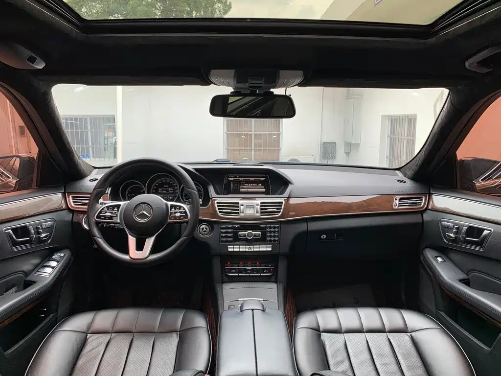 Mercedes-Benz E-Class 2014