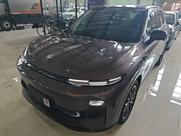 Leapmotor B10 2025