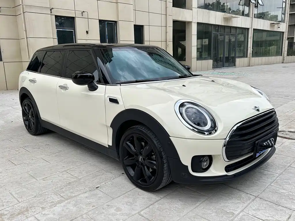 MINI Clubman 2022
