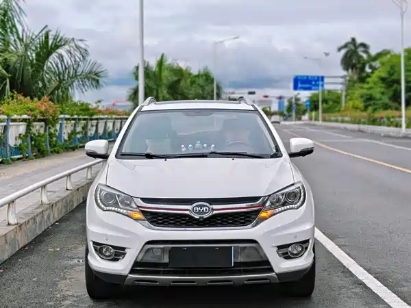 BYD S7 2019