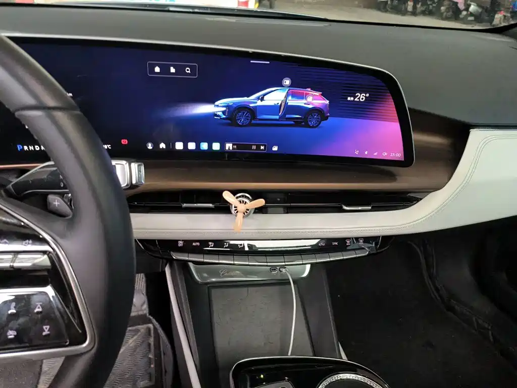 Cadillac GT4 2024 — фото 14
