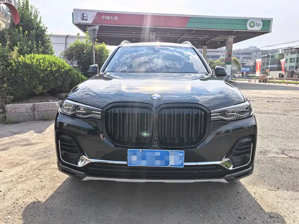 BMW X7 2022 — фото 2