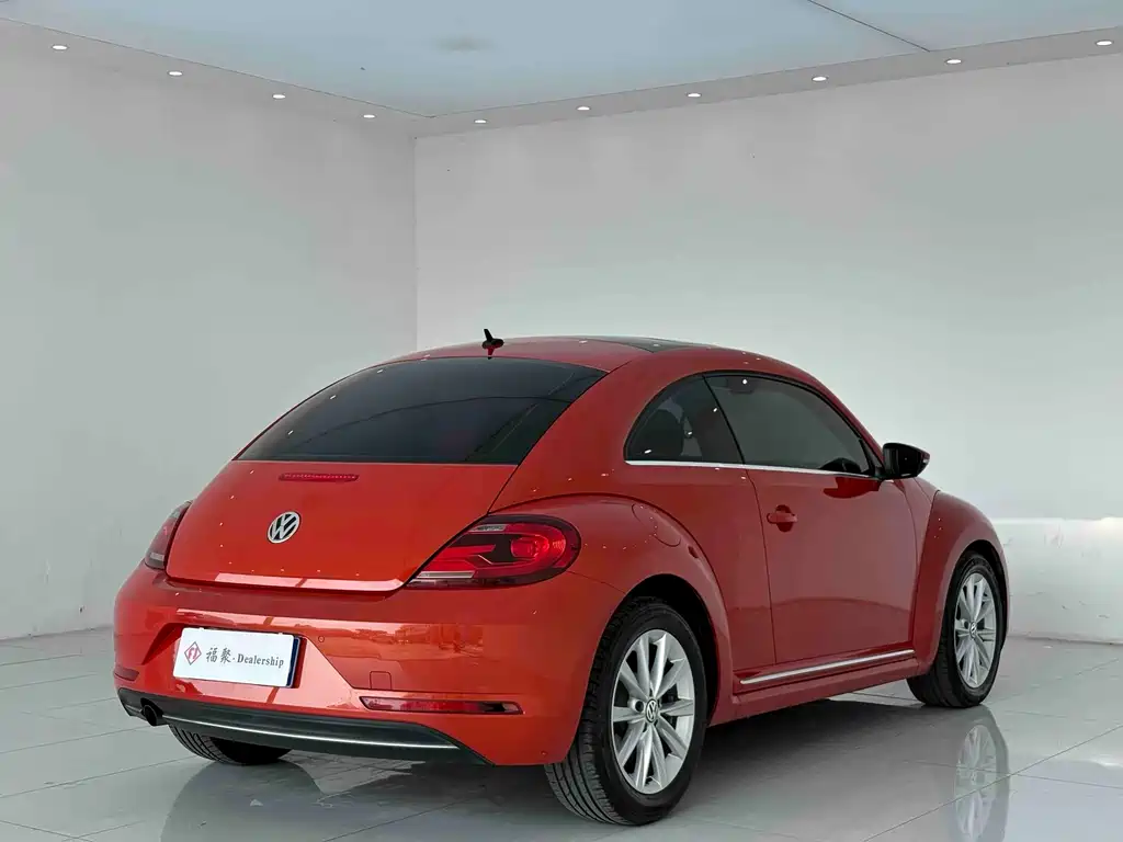 Volkswagen Beetle 2017 — фото 13