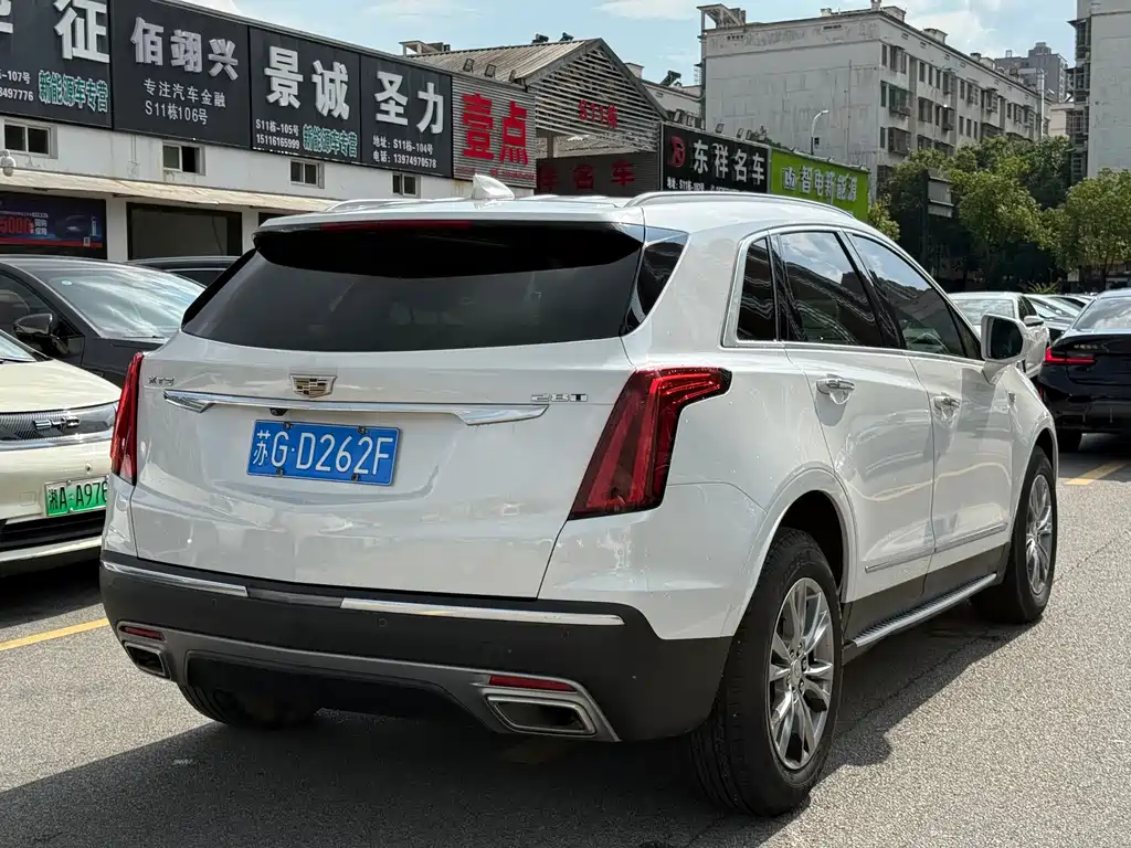 Cadillac XT5 2020 — фото 9